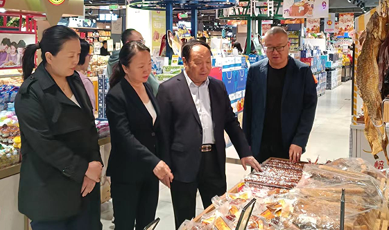 國慶佳節  石董慰問(wèn)暖人心；堅守崗位  全員努力沖業(yè)績(jì)